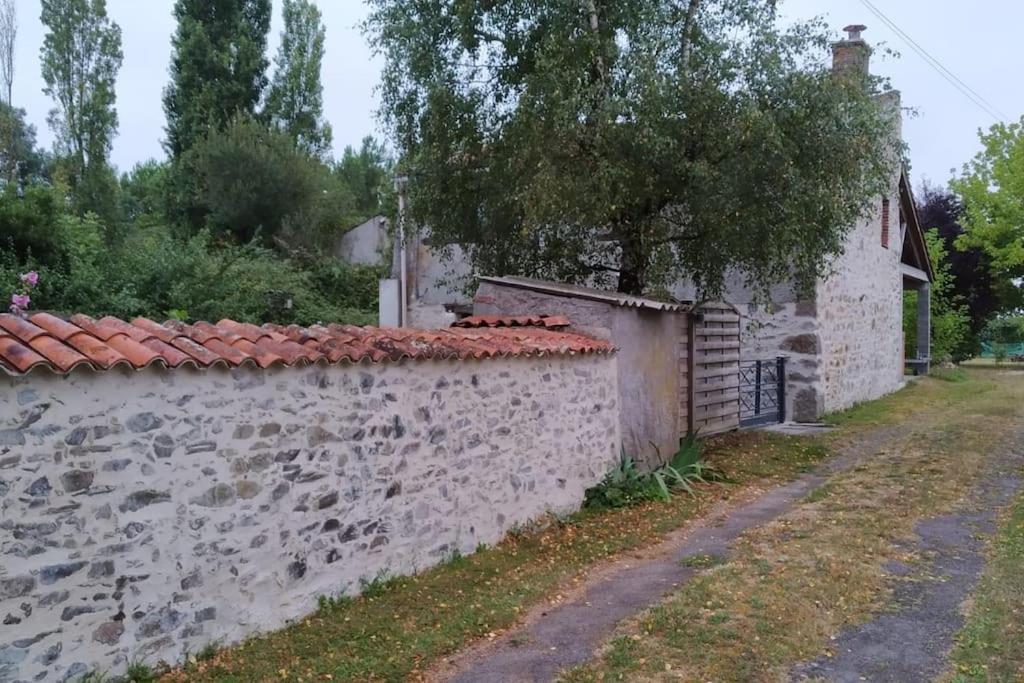 Maison A La Campagne Les Brouzils ภายนอก รูปภาพ
